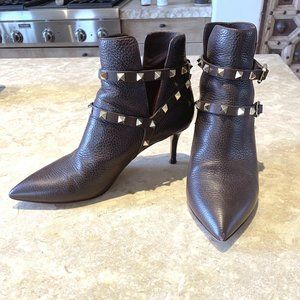 Valentino Brown Rockstud Boots size 38